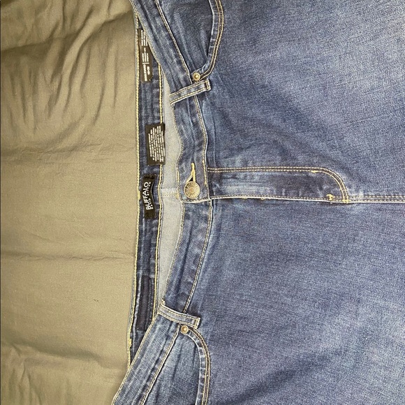 Ladies buffalo jeans. New with no tag. - Picture 2 of 5